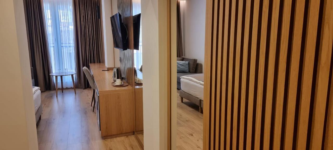Sibb Hotel Tirana Bagian luar foto