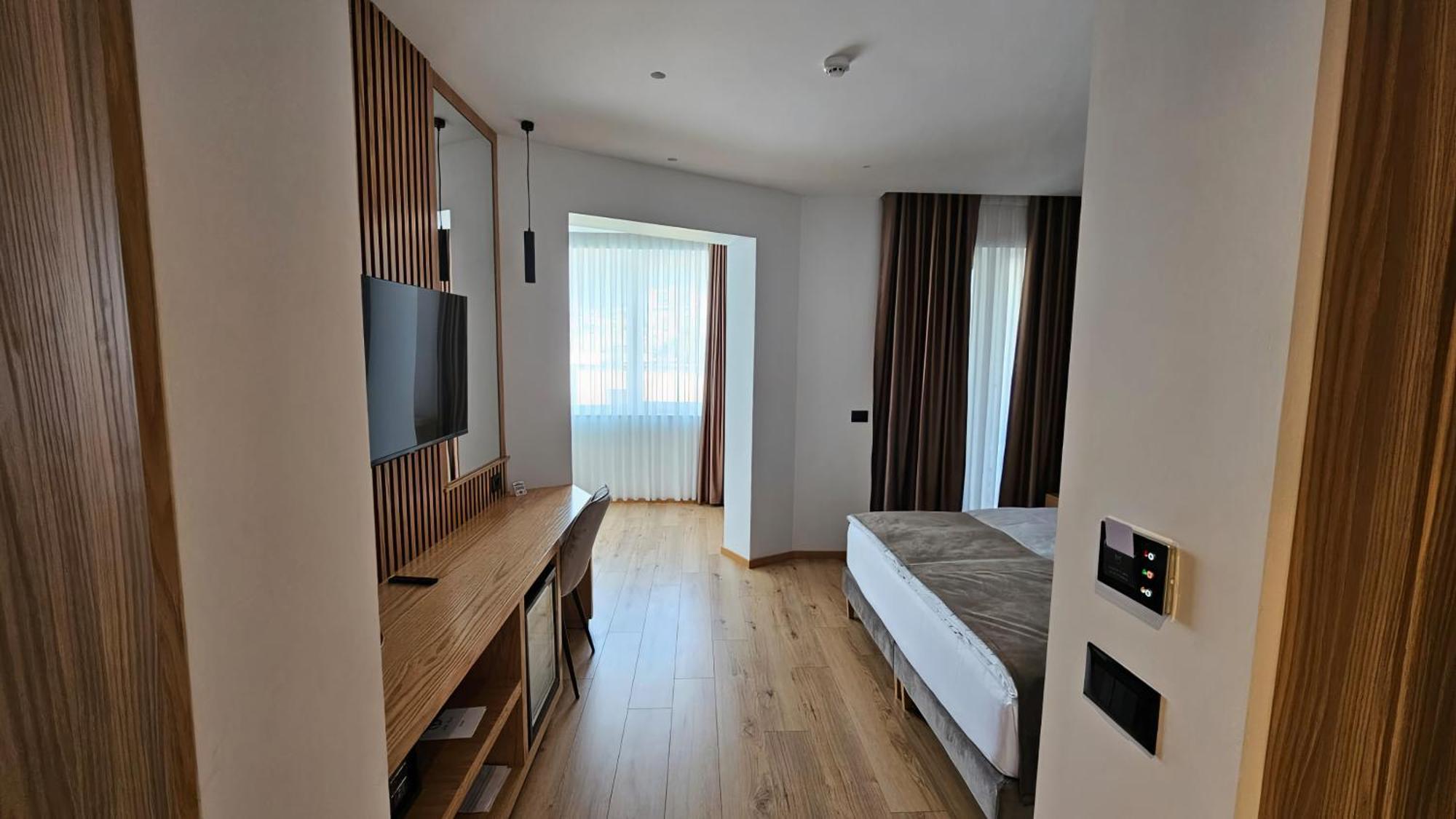 Sibb Hotel Tirana Bagian luar foto